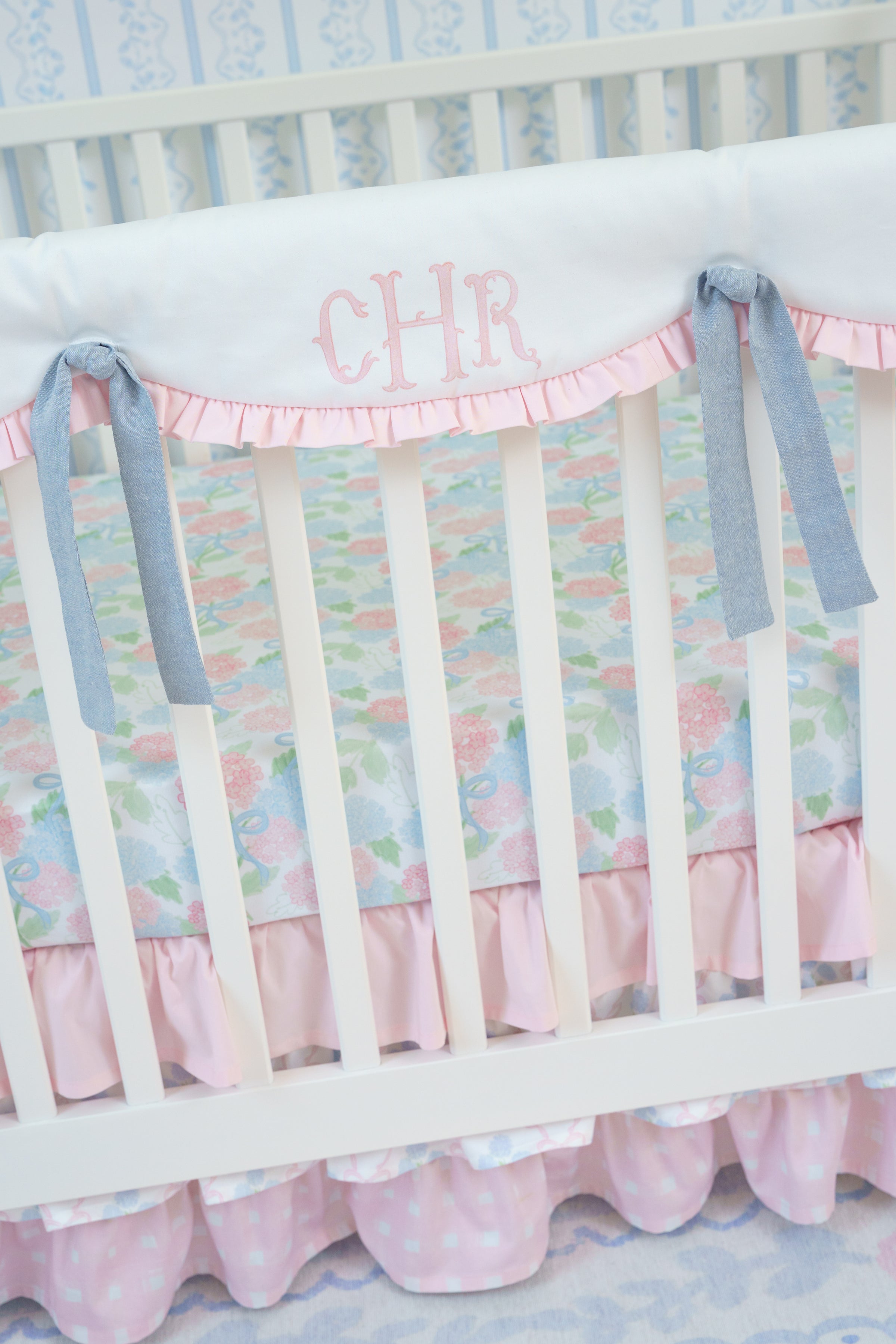 Crib Sheet | Hydrangea Bow