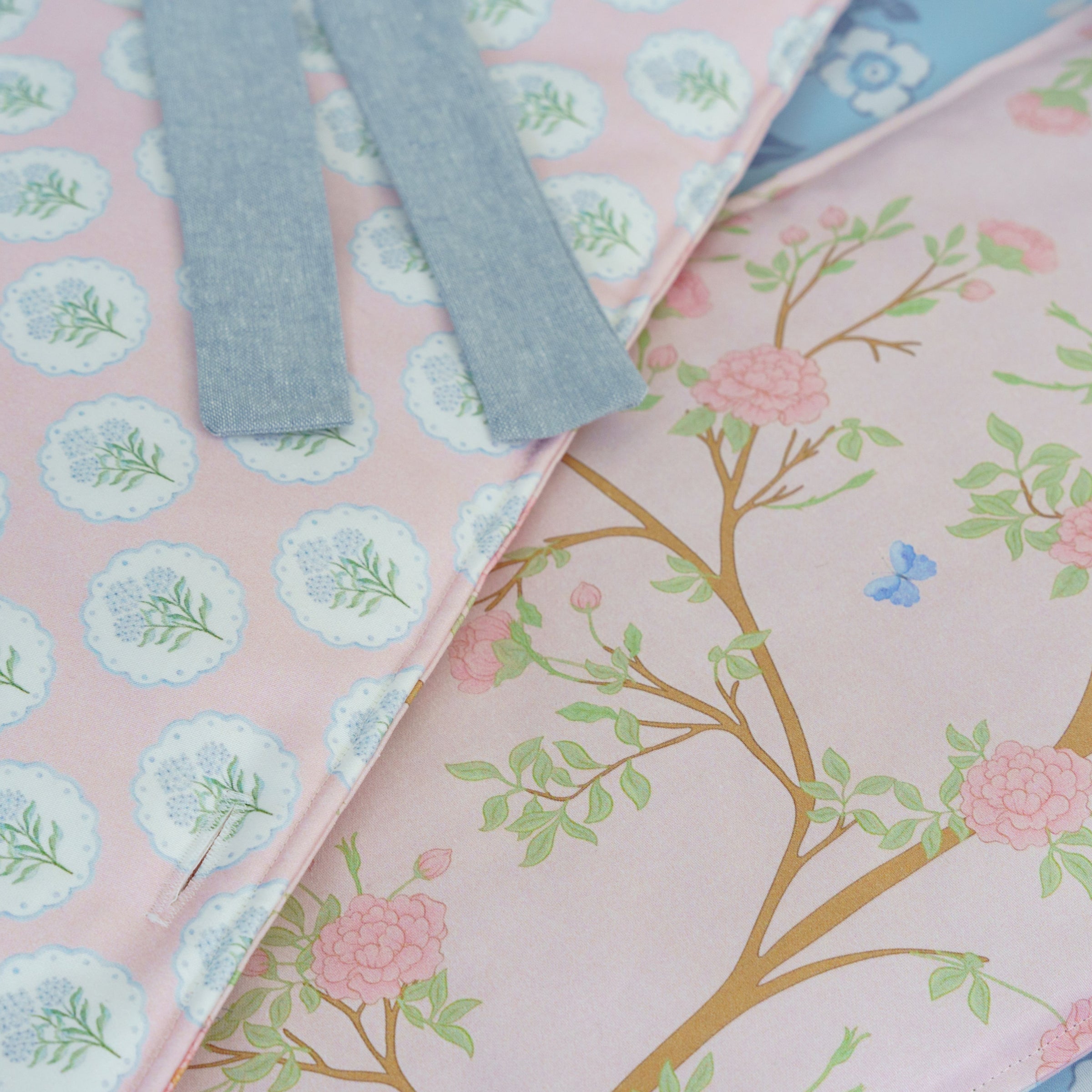 Crib Rail Cover | Chinoiserie Garden + Pink Hydrangea Medallion