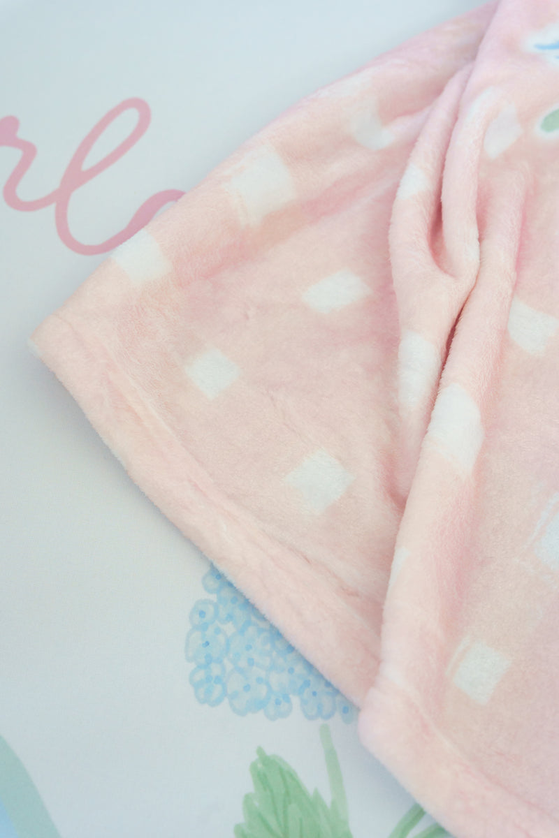 Personalized Crib Sheet | Scalloped Hydrangea