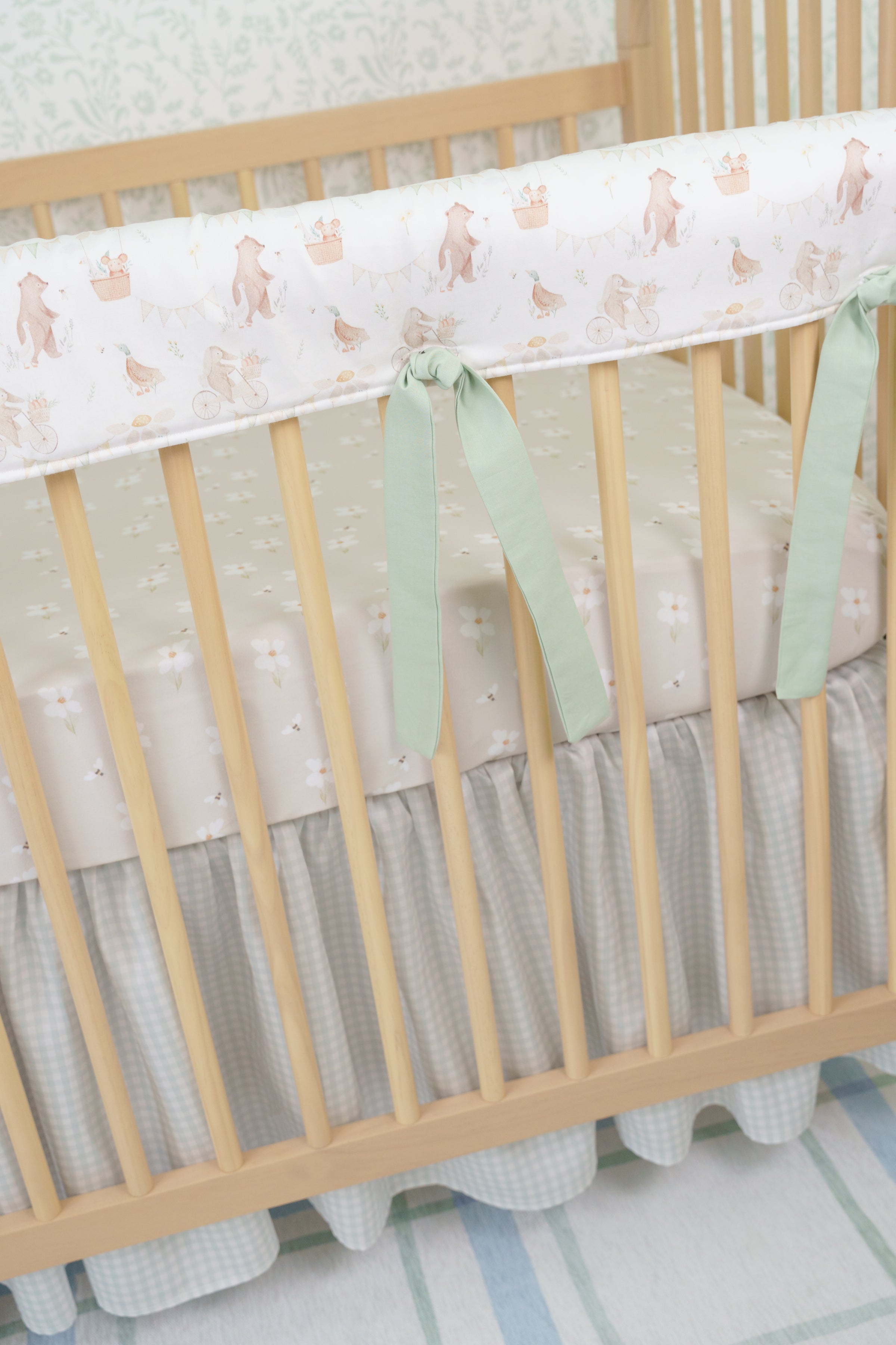 Crib Sheet | Honeybee Blooms
