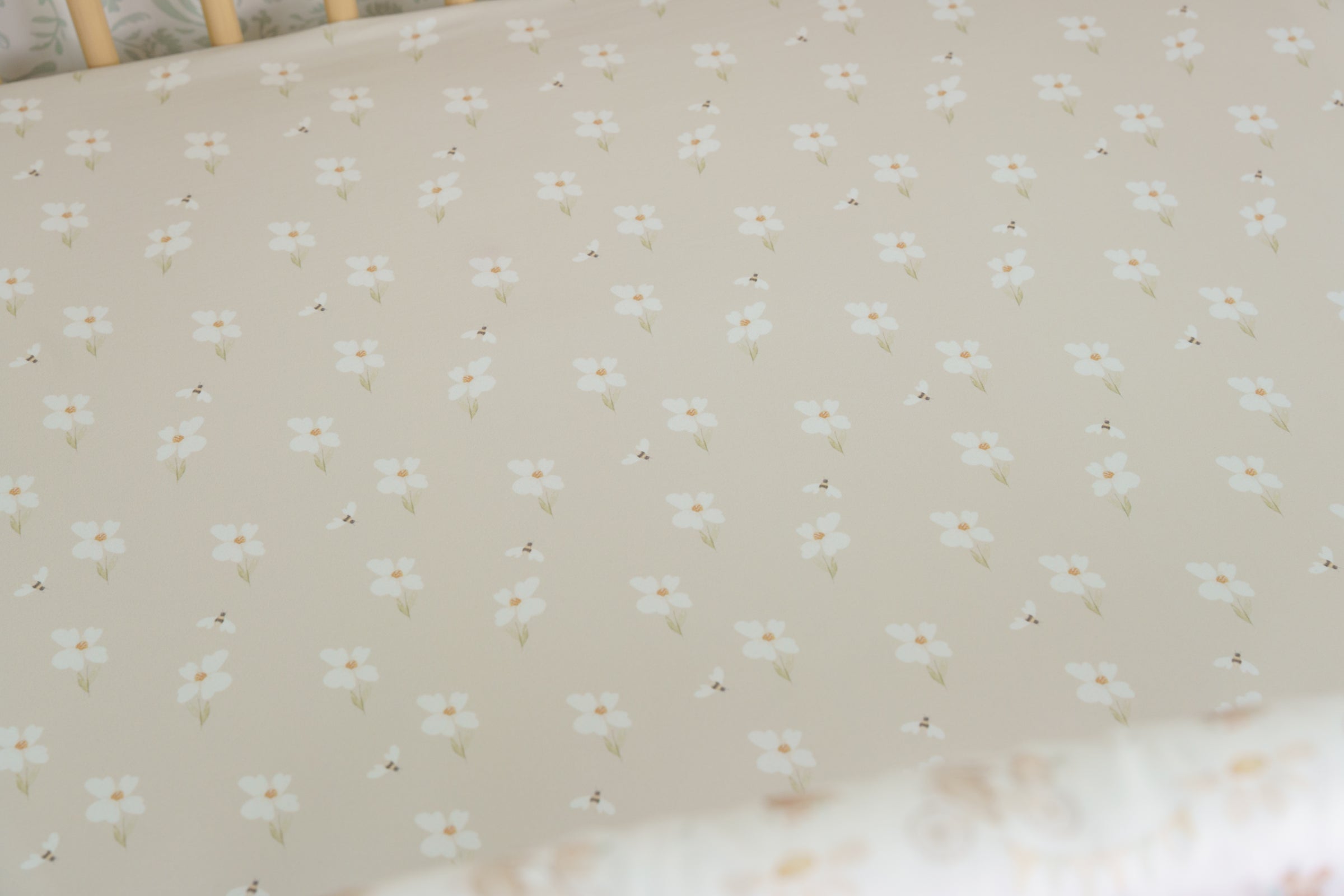 Crib Sheet | Honeybee Blooms