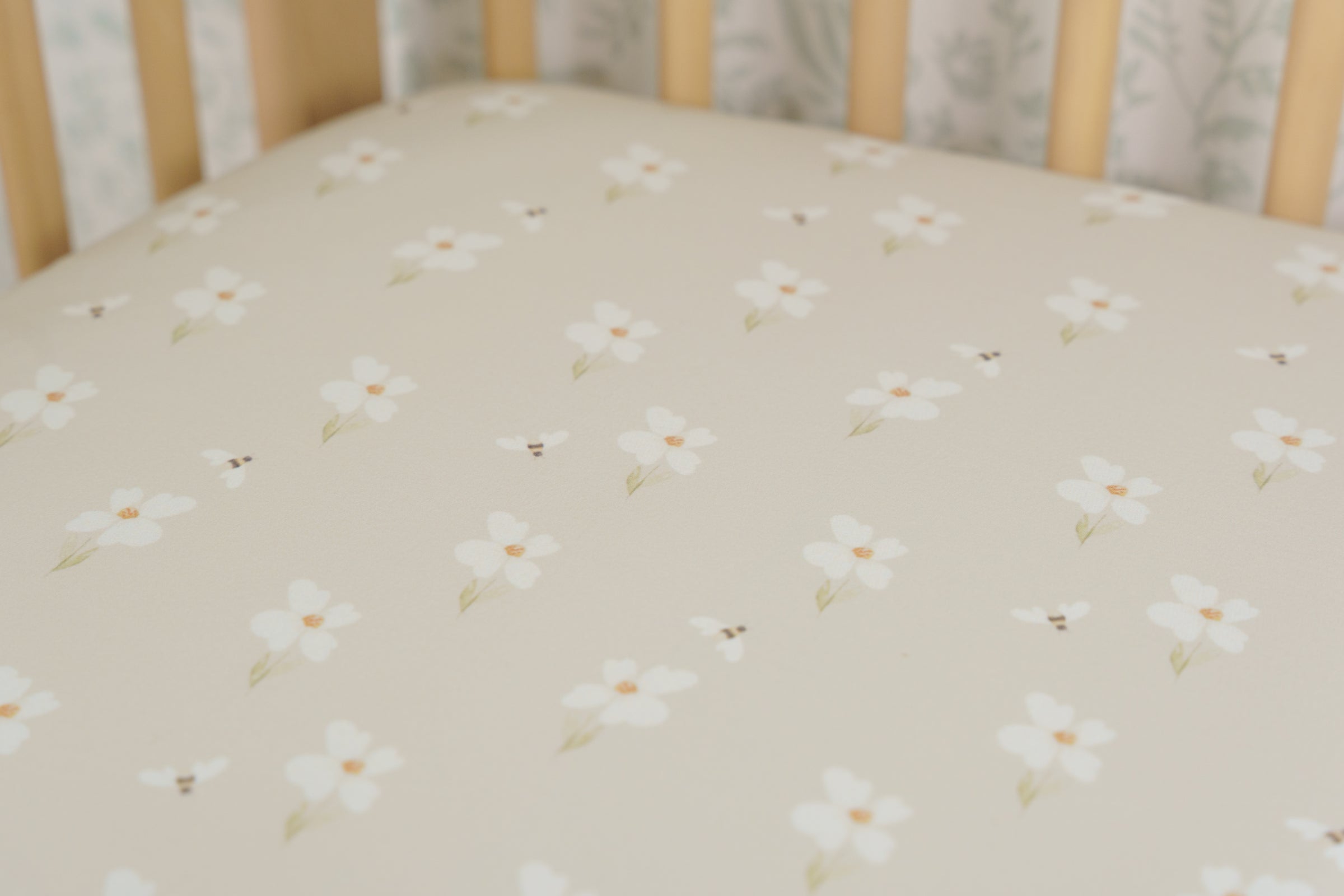 Crib Sheet | Honeybee Blooms